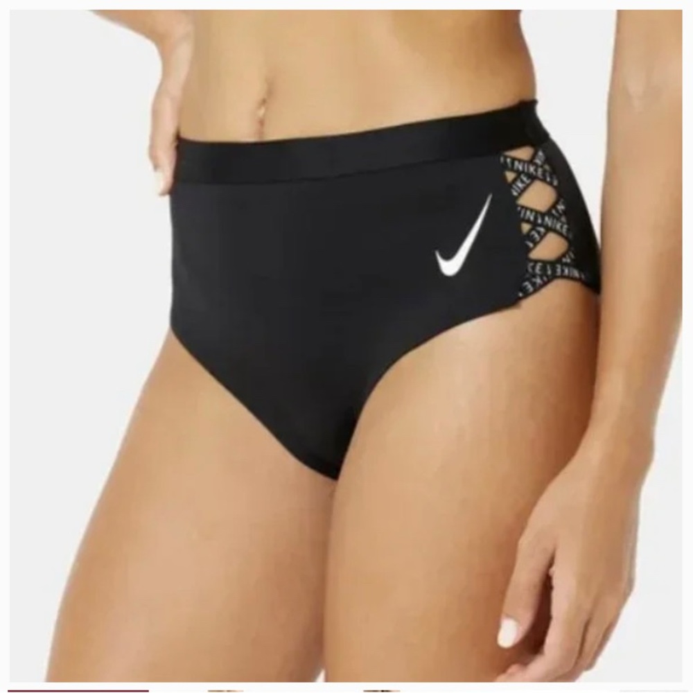 Nike Size Medium NWOT still has liner inside of it.